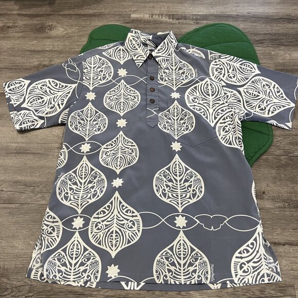 Manuhealii Hawaii Mens Medium Ornament Print Blue Gray Pullover Short Sleeve - Picture 1 of 6